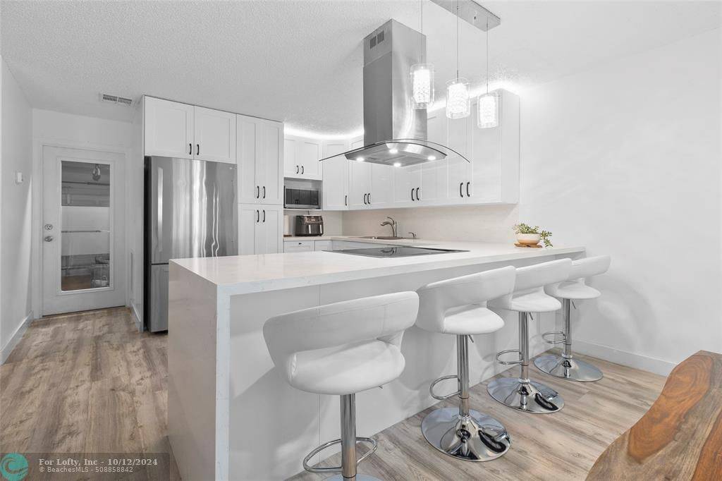 Coral Springs, FL 33067,4913 Riverside Dr  #204