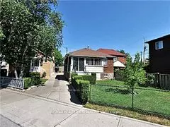 471 Vaughan RD, Toronto C03, ON M6C 2P5