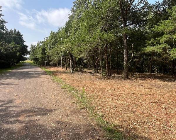 129 CR 523, Fairfield, TX 75840