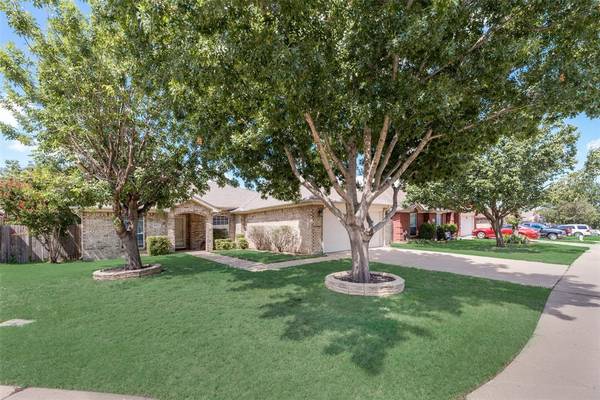 Crowley, TX 76036,802 La Sierra Court