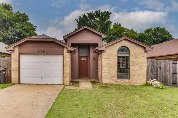 1720 Woodhall Way,  Fort Worth,  TX 76134