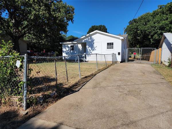 3412 Sydney Street, Fort Worth, TX 76119