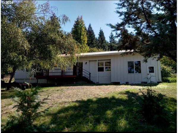 87040 CEDAR FLAT RD, Springfield, OR 97478