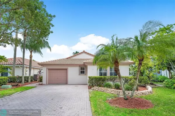 7222 NW 1st Mnr, Plantation, FL 33317