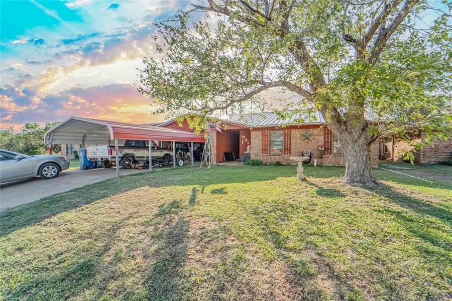 723 Mistletoe Street, Breckenridge, TX 76424