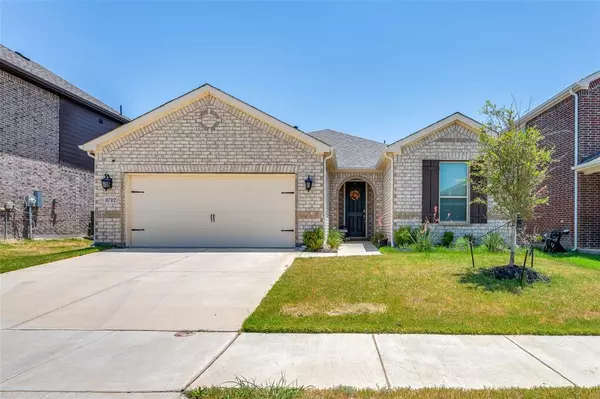 8712 Antelope Flat Lane, Fort Worth, TX 76131