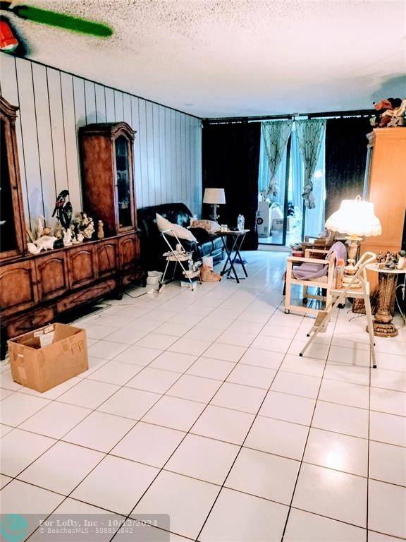 Coral Springs, FL 33065,8421 Forest Hills Dr  #102