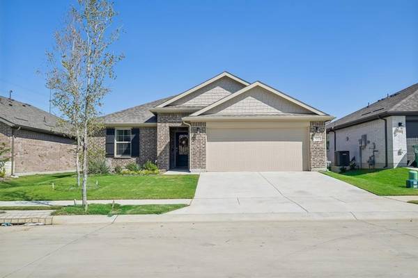 Denton, TX 76207,5112 Shady River Drive