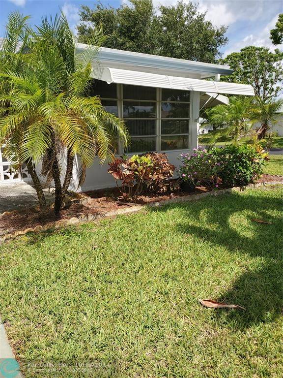 1152 Circle Dr  #D, Delray Beach, FL 33445