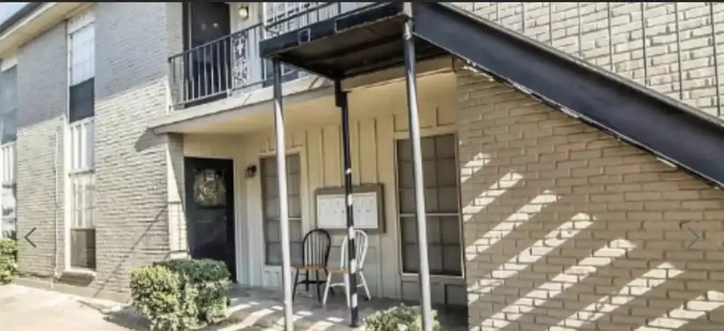 Fort Worth, TX 76107,5504 Birchman #28