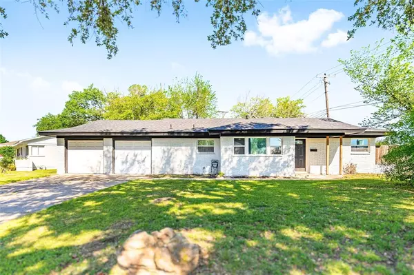 7000 Overhill Road, Fort Worth, TX 76116