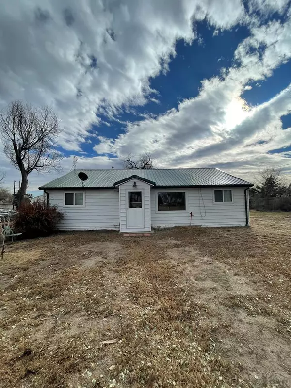 401 E 4th St, Kit Carson, CO 80825