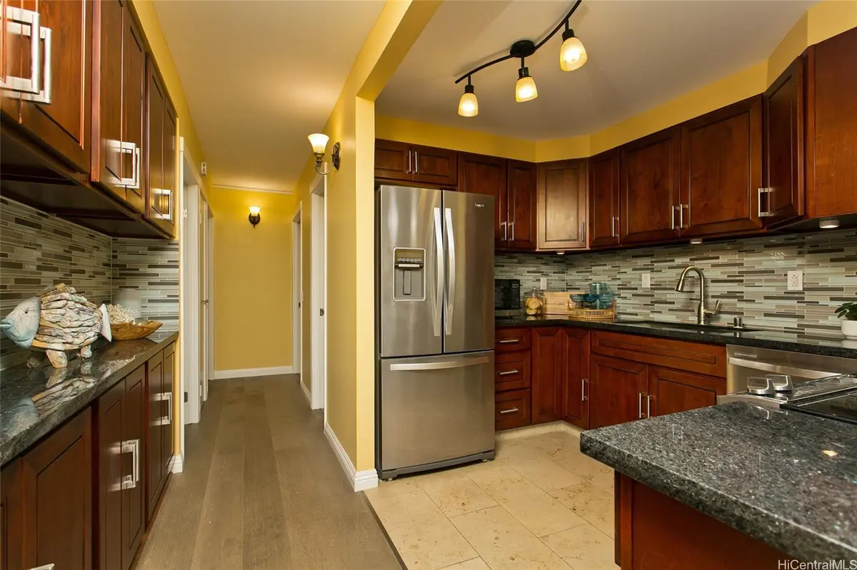 430 Keoniana Street #1303, Honolulu, HI 96815