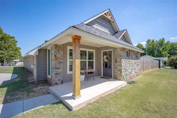 402 S Van Buren, Blanchard, OK 73010