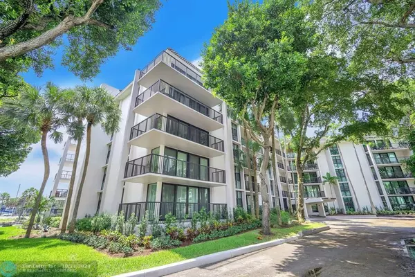 1350 River Reach Drive  #111, Fort Lauderdale, FL 33315