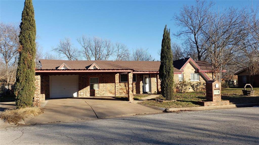 1703 SE 22nd Avenue, Mineral Wells, TX 76067