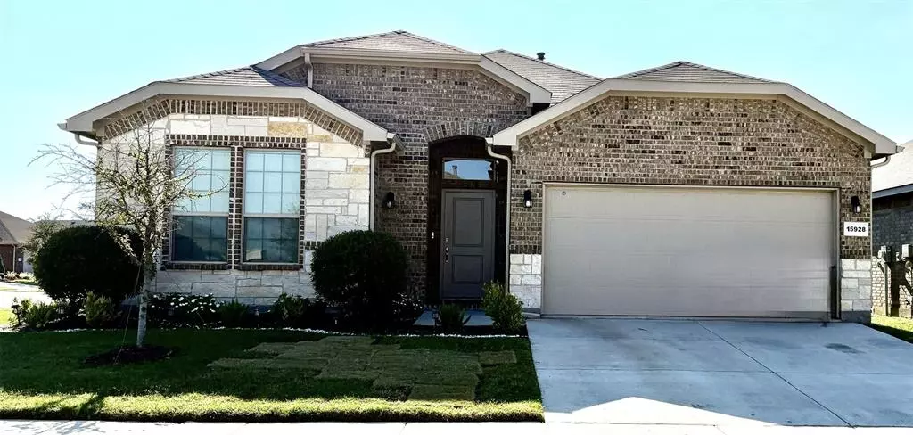 15928 Tottenhall Pass, Fort Worth, TX 76247