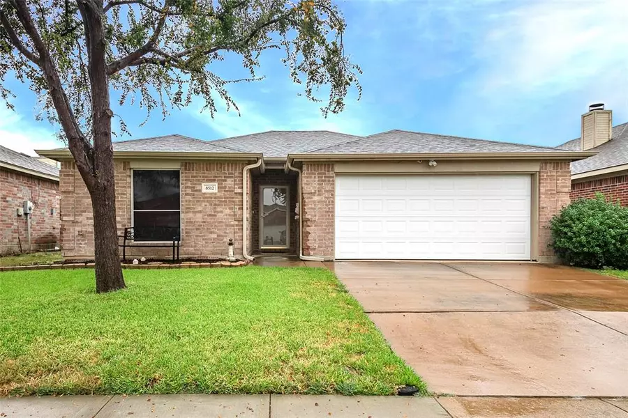 8512 Three Bars Drive, Fort Worth, TX 76179