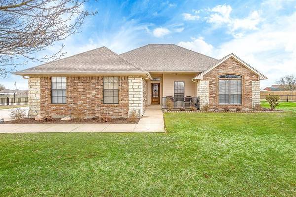 504 Echols Court, Rio Vista, TX 76093