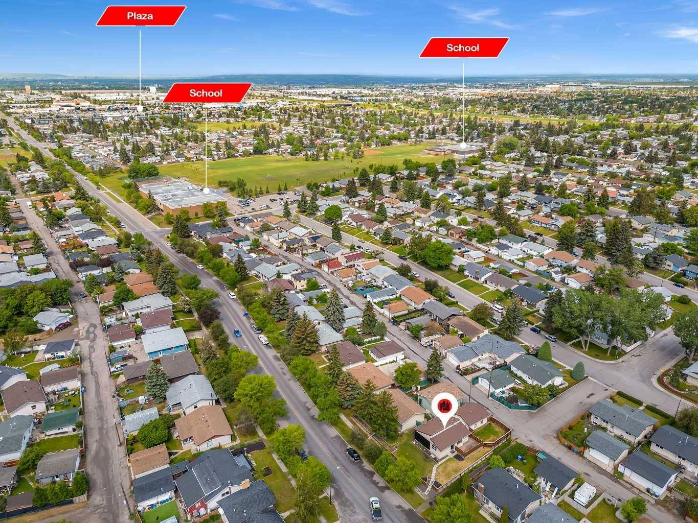 Calgary, AB T2A 2Z6,4932 Marlborough DR NE