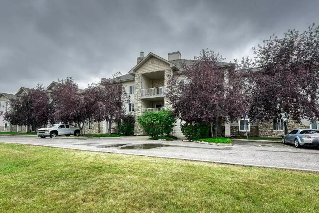 Calgary, AB T1Y 7K9,6635 25 AVE NE #1300