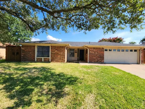 Hurst, TX 76054,737 Spring Valley Drive