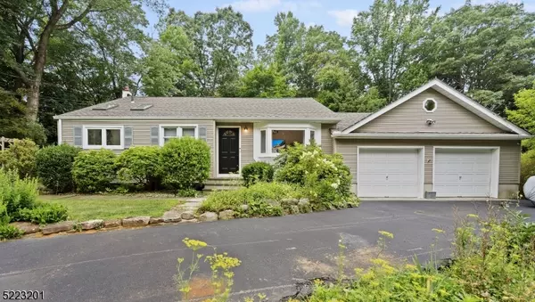 45 Lake Dr, Randolph Twp., NJ 07869