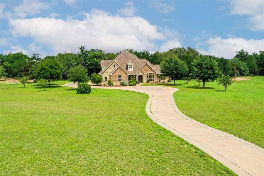 1231 Waters Edge Lane, Glen Rose, TX 76043