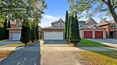 Pickering, ON L1V 6N9,615 Graceland CT