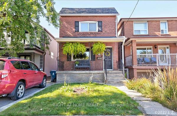 222 Robina AVE, Toronto C03, ON M6C 3Z1