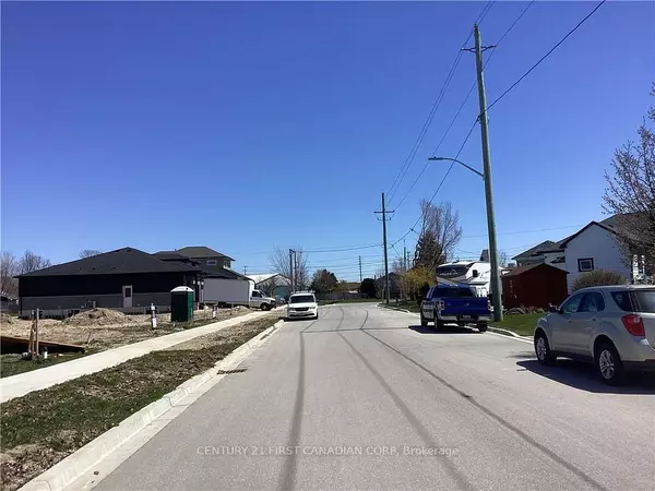 Huron, ON N7A 1K7,165 ELGIN AVE E