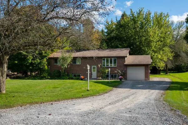 Kawartha Lakes, ON K0L 2W0,25 Emily Manor DR