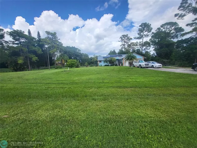 15591 N 74, Loxahatchee, FL 33470