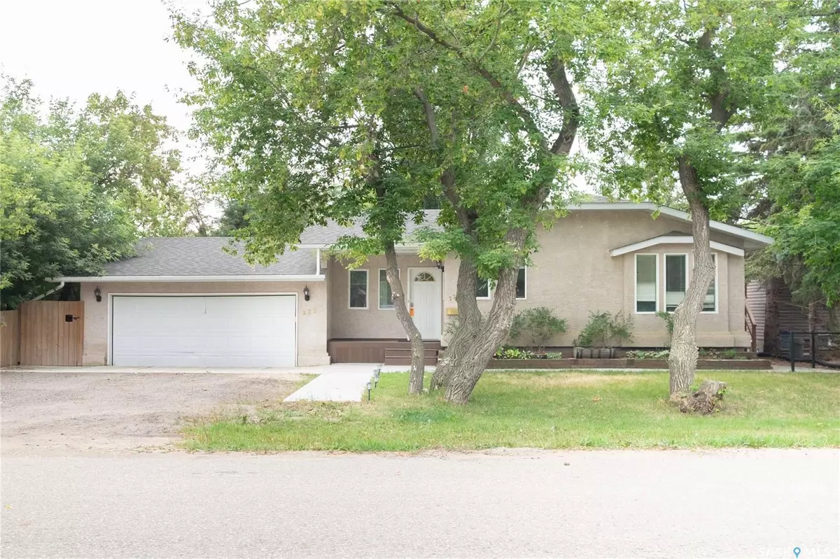 Regina Beach, SK S0G 4C0,223 Nicoll AVENUE