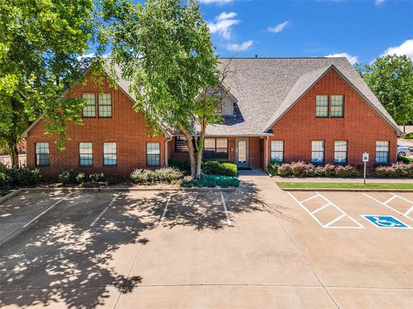 1900 E 15th Street #600A, Edmond, OK 73013