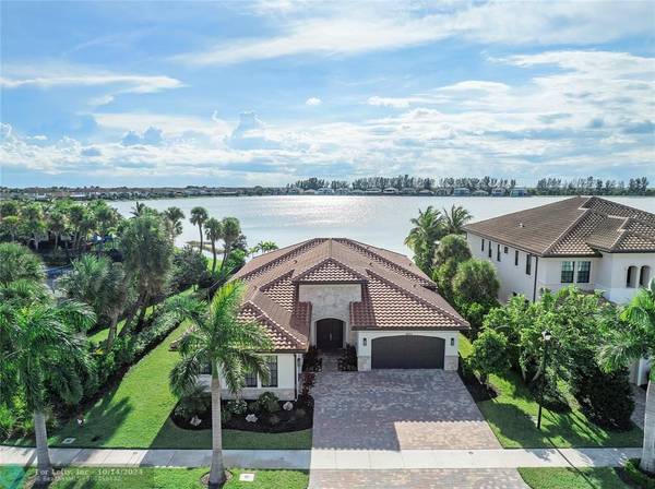 8625 Parkland Bay Dr, Parkland, FL 33076