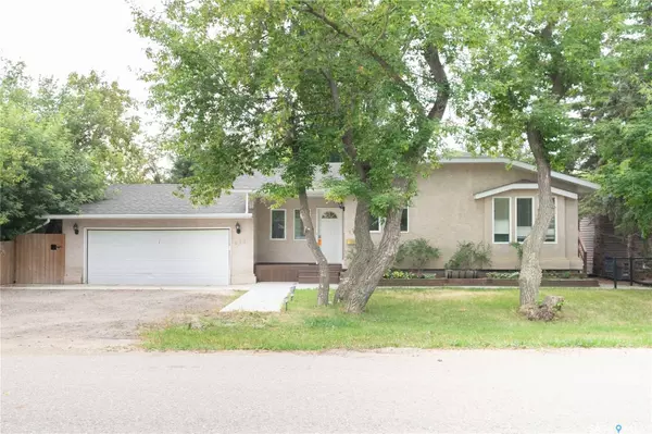 223 Nicoll AVENUE, Regina Beach, SK S0G 4C0