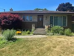 60 Theodore DR, Mississauga, ON L5M 1E4