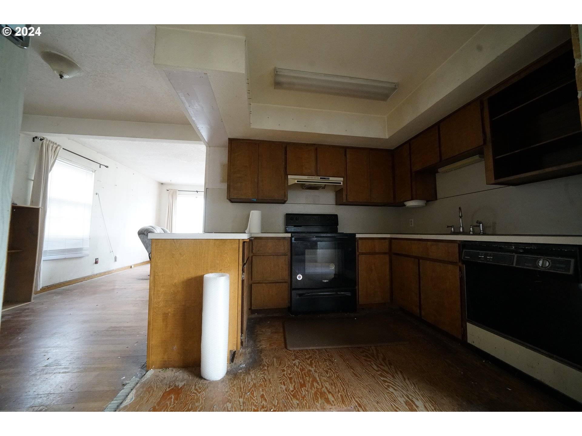Longview, WA 98632,348 COLORADO ST