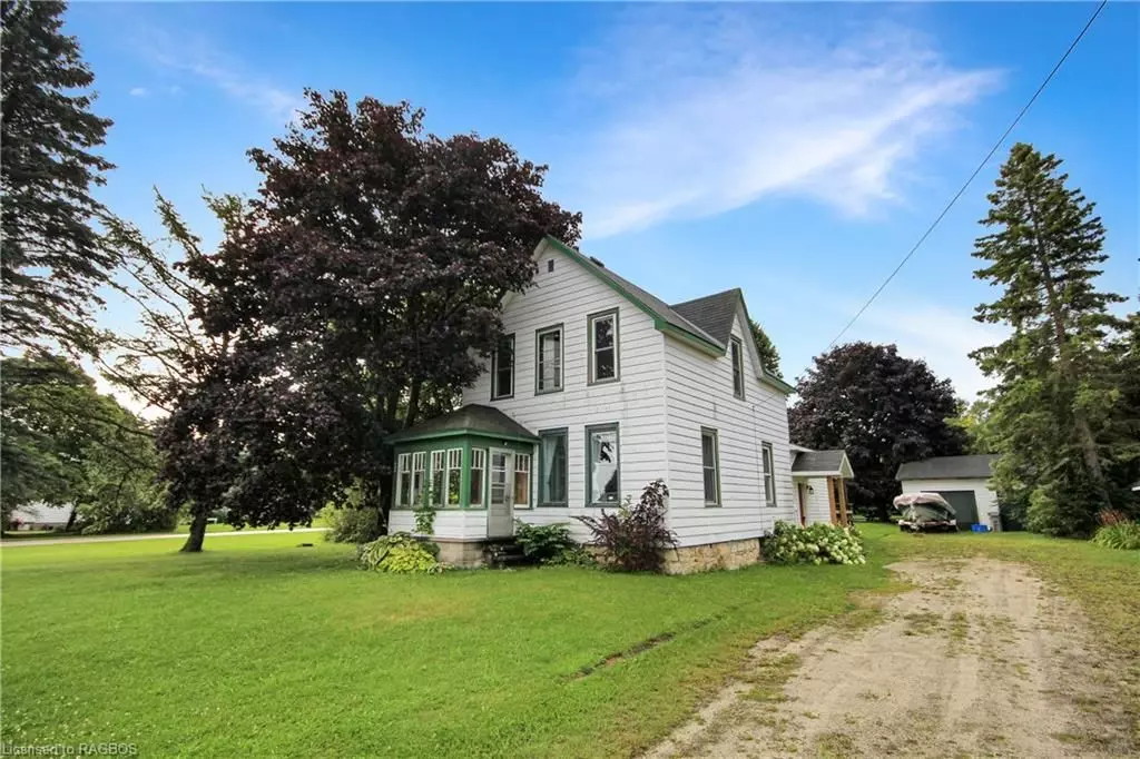 South Bruce Peninsula, ON N0H 2T0,605 Frank ST