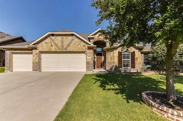 5809 Yellow Rose Court, Midlothian, TX 76065