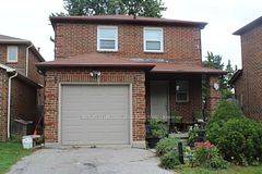 5 Bowers CT, Ajax, ON L1T 2L6