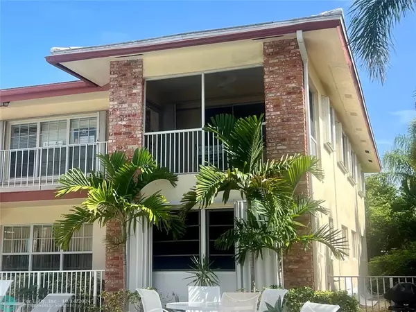 3215 NE 15 St  #205, Pompano Beach, FL 33062