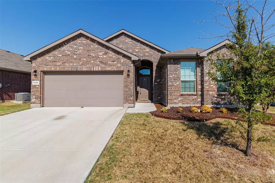 9120 Highland Orchard Drive, Fort Worth, TX 76179