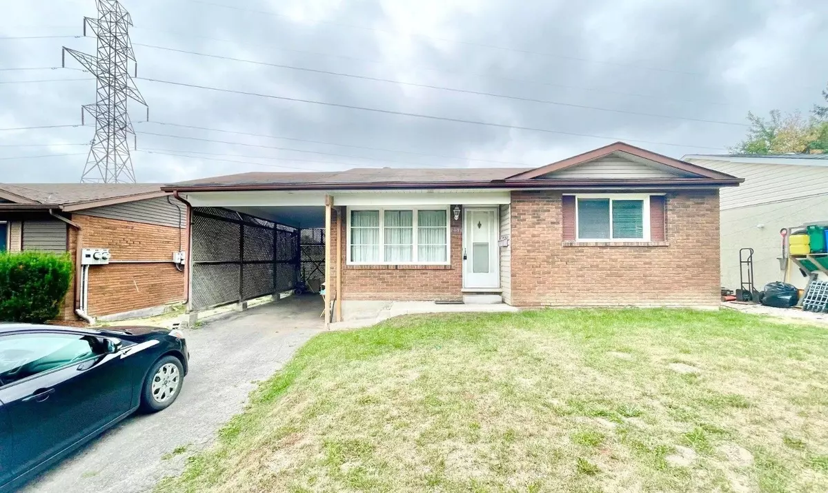 Waterloo, ON N2L 4L2,257 THORNCREST DR