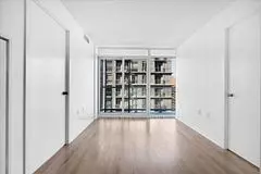 Toronto C01, ON M6J 0C7,36 Lisgar ST #2017 W