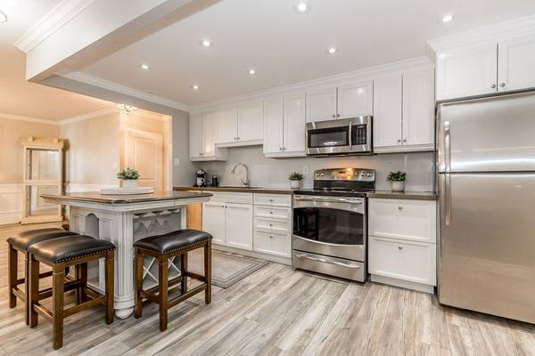 299 Mill RD #803, Toronto W08, ON M9C 4V9