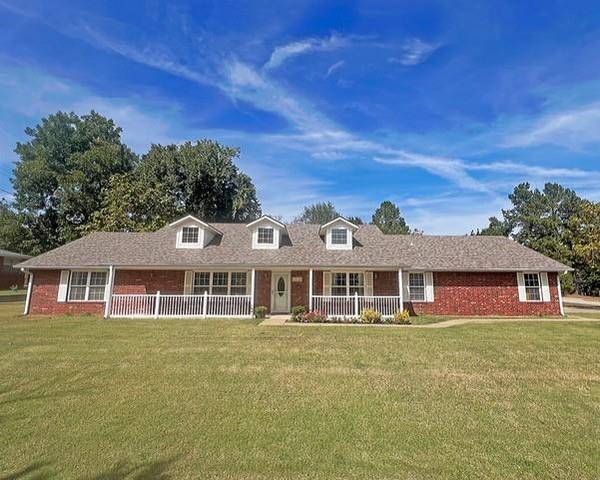 1001 W Hinchley Street, Mcloud, OK 74851