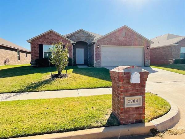 2904 Cider Mill Lane, Yukon, OK 73099