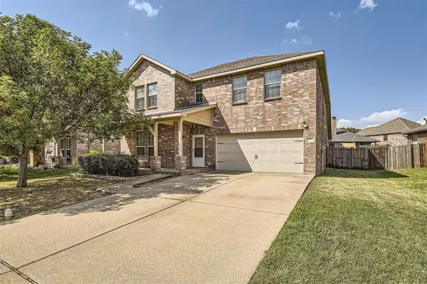 5913 Deck House Road, Fort Worth, TX 76179